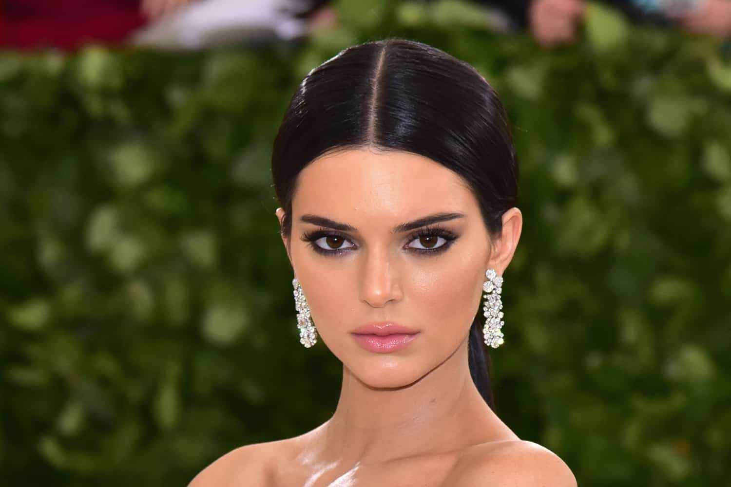 Кендалл дженнер (kendall jenner)