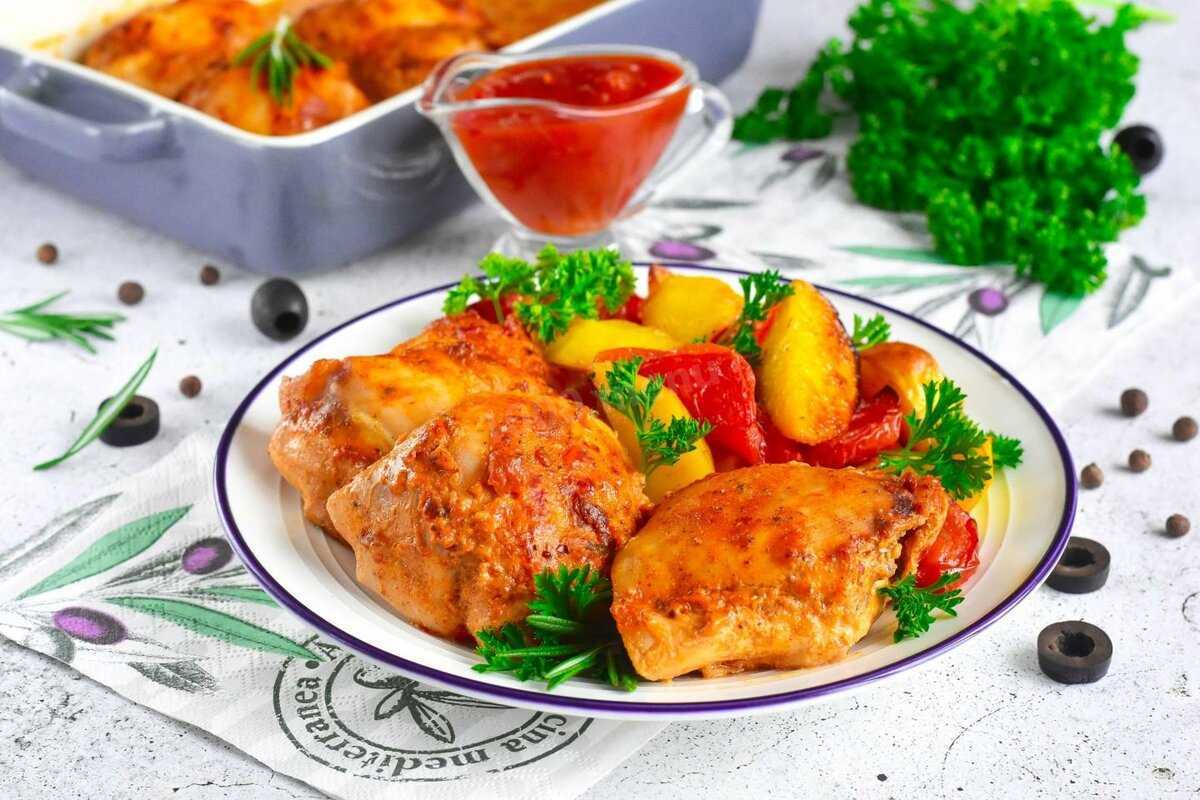 Жареный картофель на сковороде в масле