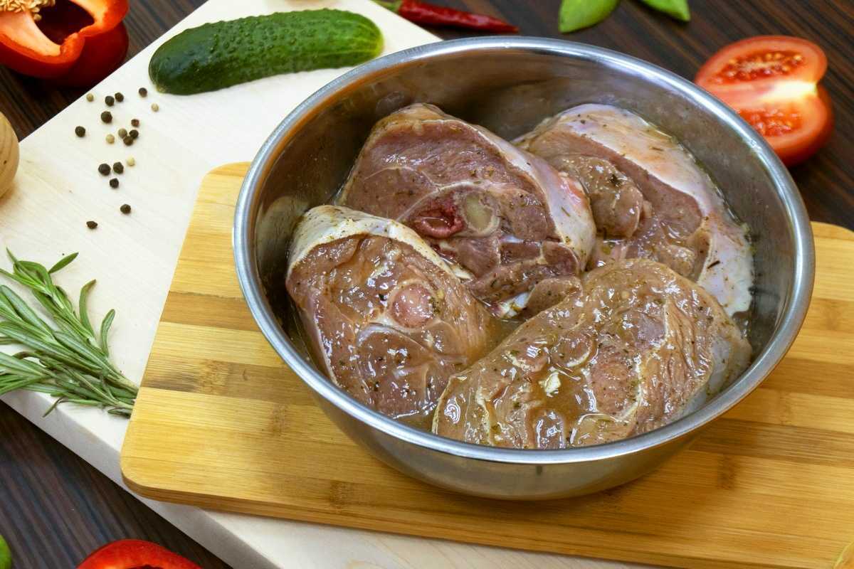 Жарим мясо. свинина, говядина. жарка, приготовление. правильно, сочно. секреты. рецепт. покупаем, выбираем.